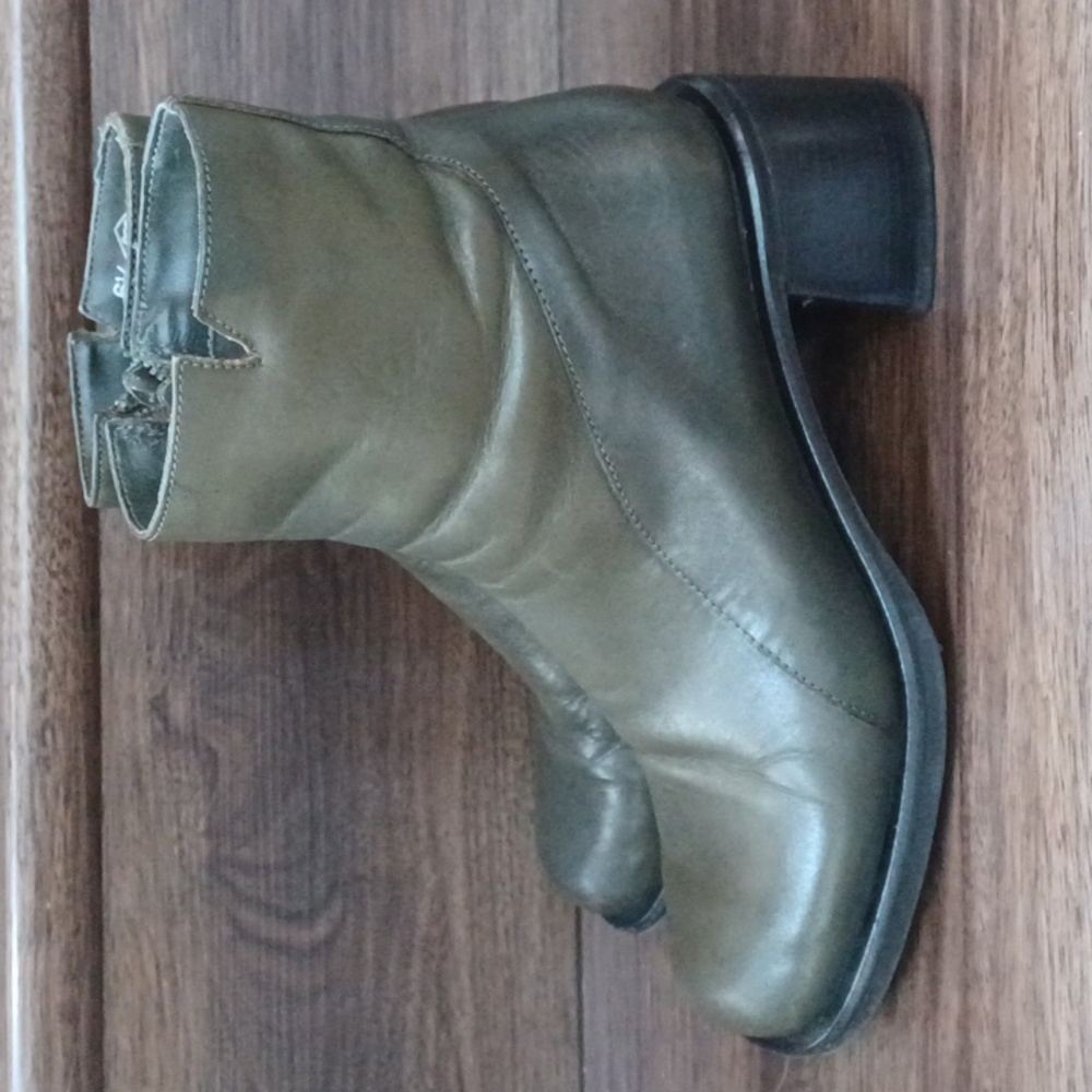 BP Dark Green Vintage Square Toe Boots - Size 6.5 - Picture 2 of 7